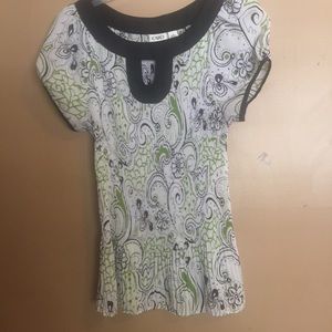 🌻Fun Flowy Ruched Blouse🌻